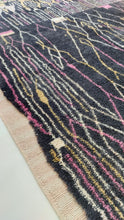 Load image into Gallery viewer, MOROCCAN RUG - BENI MRIRT