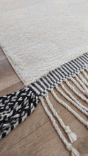 Load image into Gallery viewer, MOROCCAN RUG - BENI MRIRT