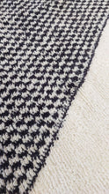 Load image into Gallery viewer, MOROCCAN RUG - BENI MRIRT