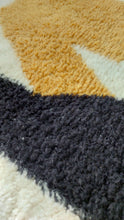 Load image into Gallery viewer, MOROCCAN RUG - BENI MRIRT