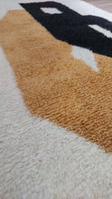 Load image into Gallery viewer, MOROCCAN RUG - BENI MRIRT