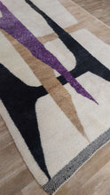 Load image into Gallery viewer, MOROCCAN RUG - BENI MRIRT