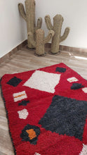 Load image into Gallery viewer, Small black red Moroccan rug runner - vintage Boujaad rug - hand woven berber carpet - boucherouite rug - tapis Marocain 210x104 cm