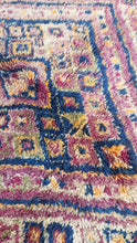 Load image into Gallery viewer, VINTAGE MOROCCAN RUG - MTIR