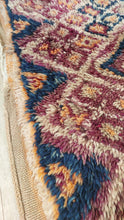 Load image into Gallery viewer, VINTAGE MOROCCAN RUG - MTIR