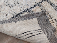 Load image into Gallery viewer, BENI OURAIN RUG - MOROCCO