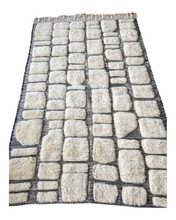 Load image into Gallery viewer, Moroccan Rug