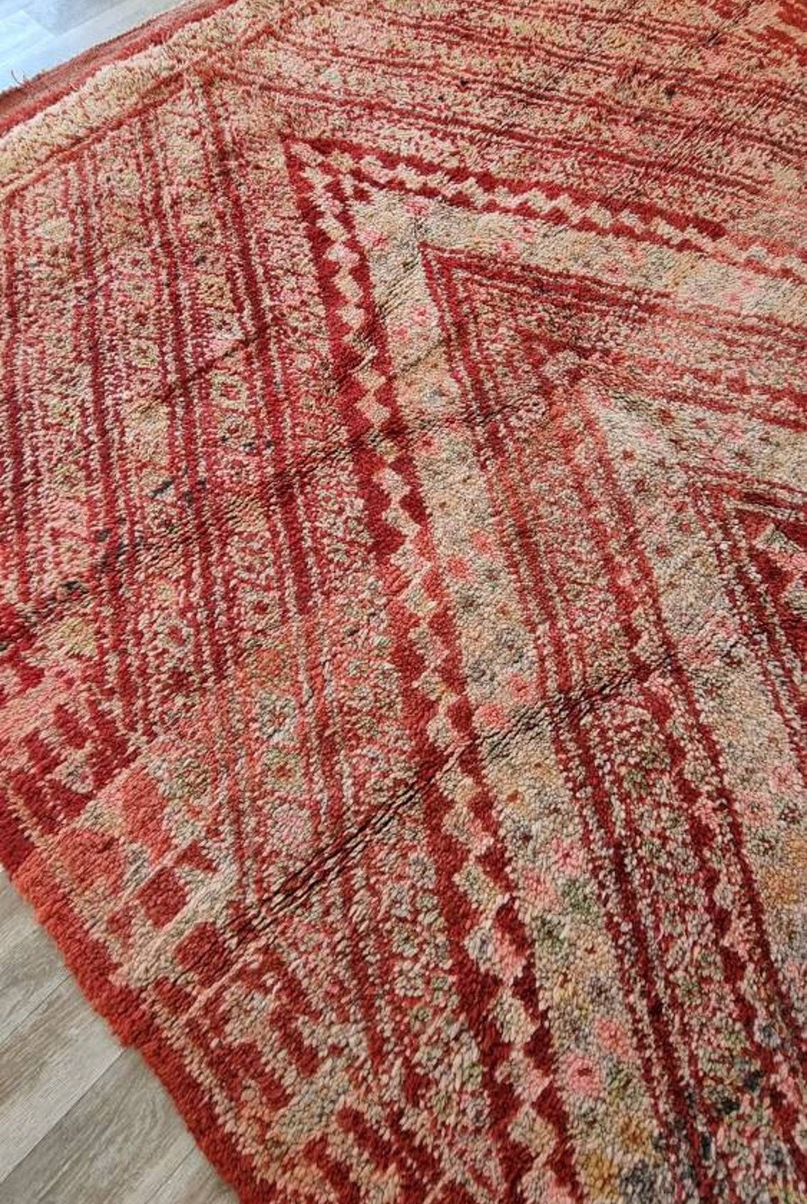 Authentic Vintage Moroccan Beni Mguild Berber Rug: Handmade Bohemian Area Carpet (260x220cm) MoroccanBazzArts