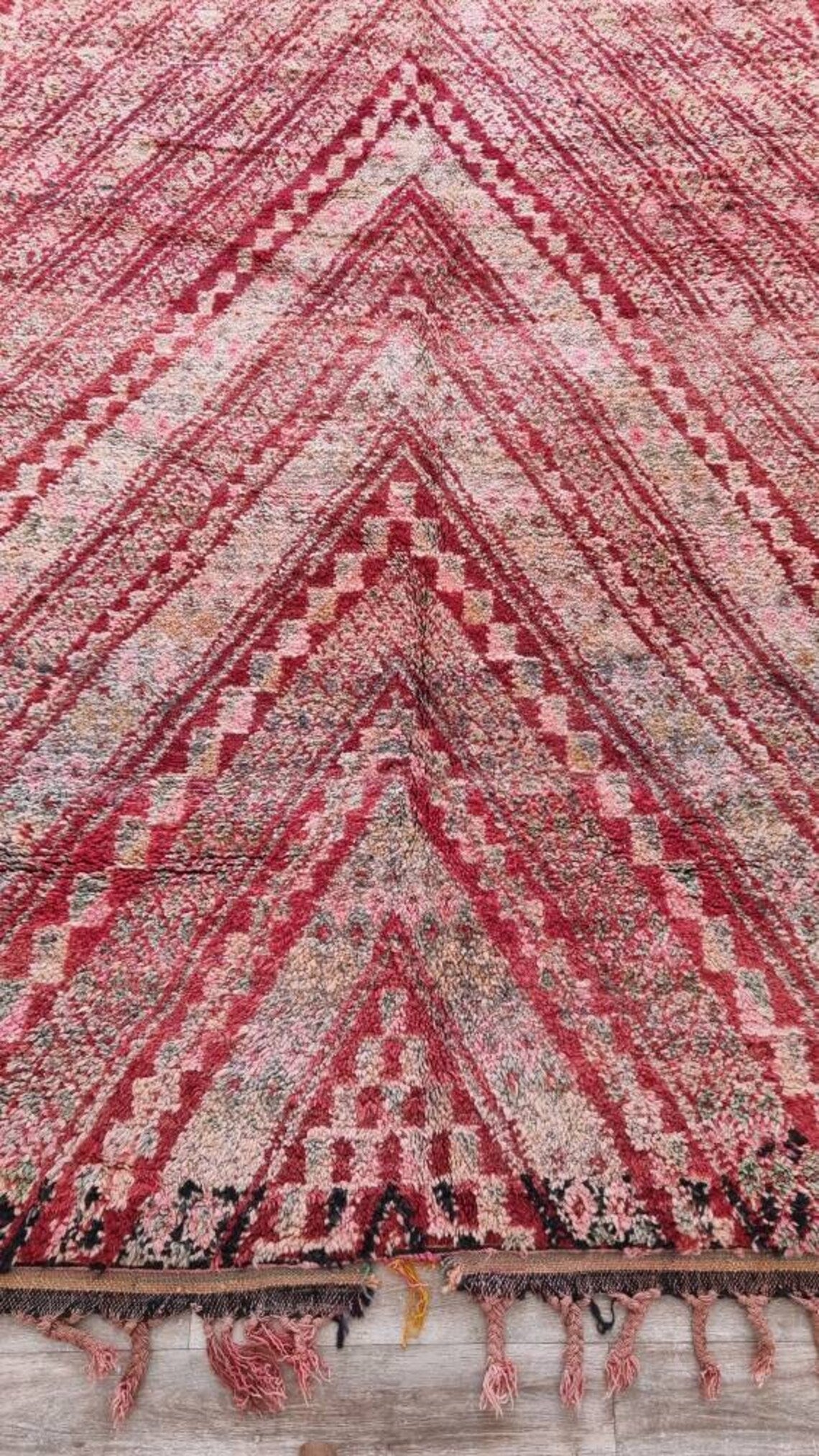 Authentic Vintage Moroccan Beni Mguild Berber Rug: Handmade Bohemian Area Carpet (260x220cm) MoroccanBazzArts
