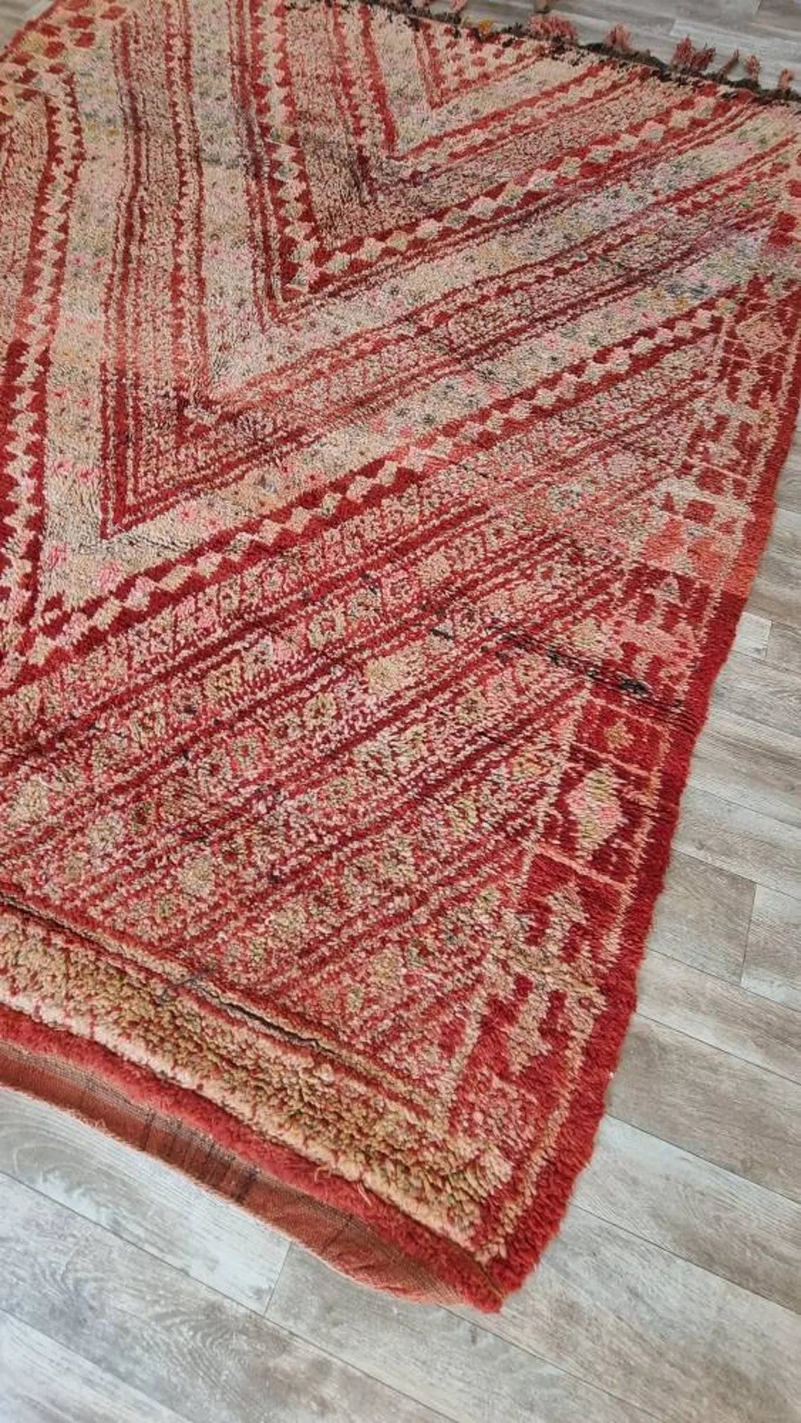 Authentic Vintage Moroccan Beni Mguild Berber Rug: Handmade Bohemian Area Carpet (260x220cm) MoroccanBazzArts