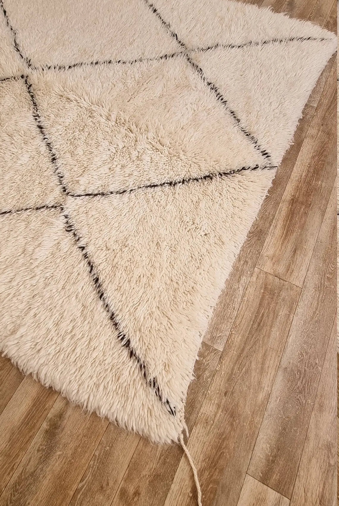 Beni Ourain Rug, Handmade Moroccan Rug, Berber Tribal Rug In White Soft Wool. 5.8x8.8 Ft MoroccanBazzArts