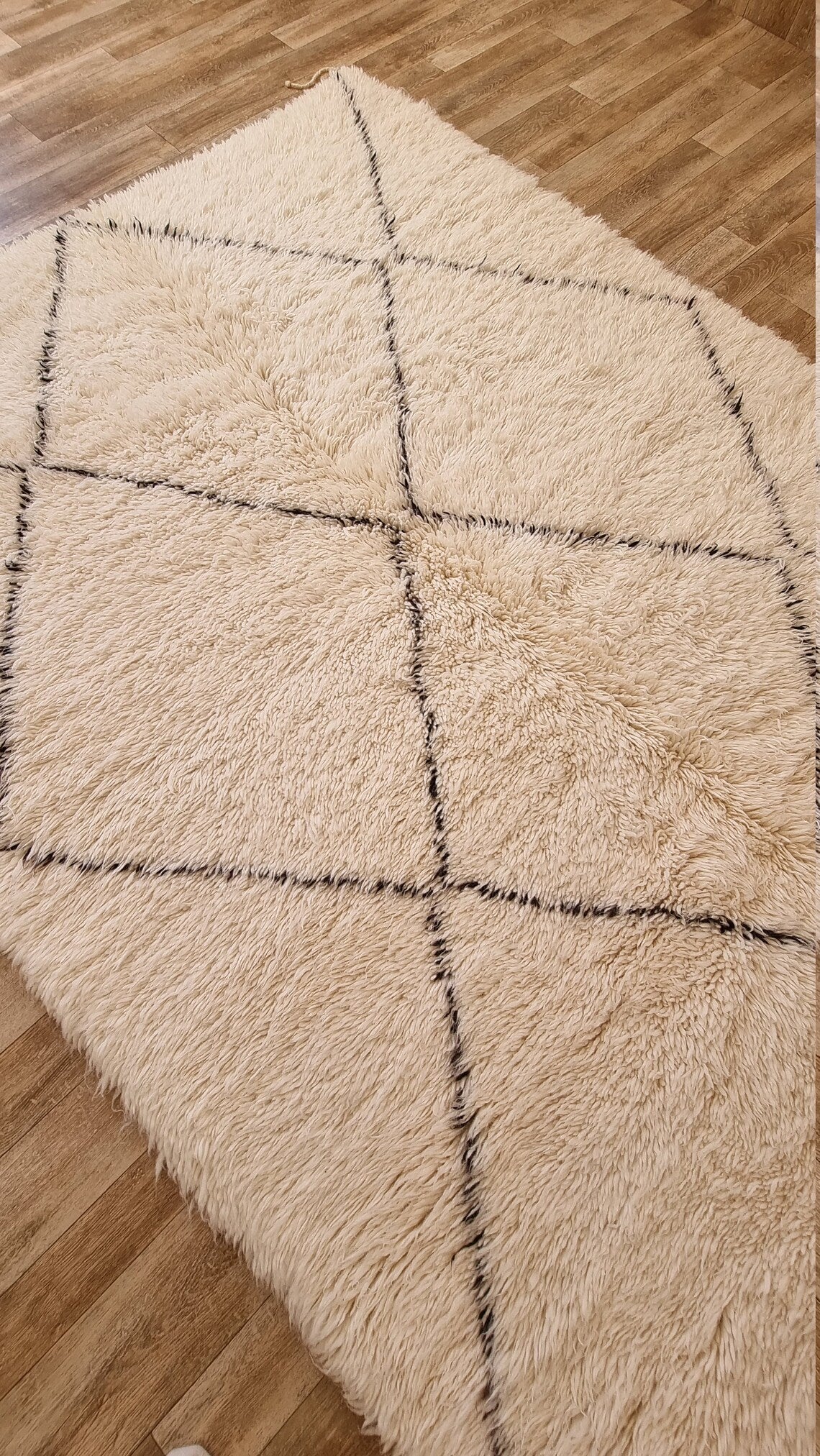 Beni Ourain Rug, Handmade Moroccan Rug, Berber Tribal Rug In White Soft Wool. 5.8x8.8 Ft MoroccanBazzArts