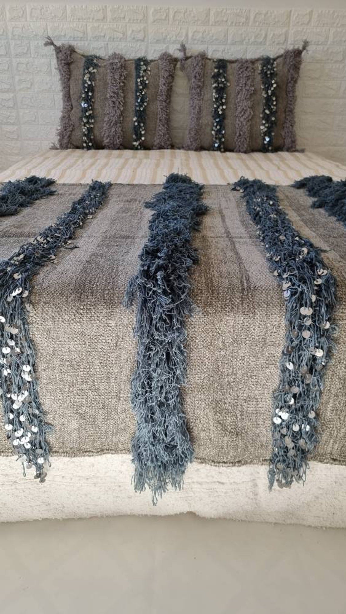 Elegant Moroccan Handira Wedding Blanket - Gray Berber Handwoven Decor for Bedroom MoroccanBazzArts