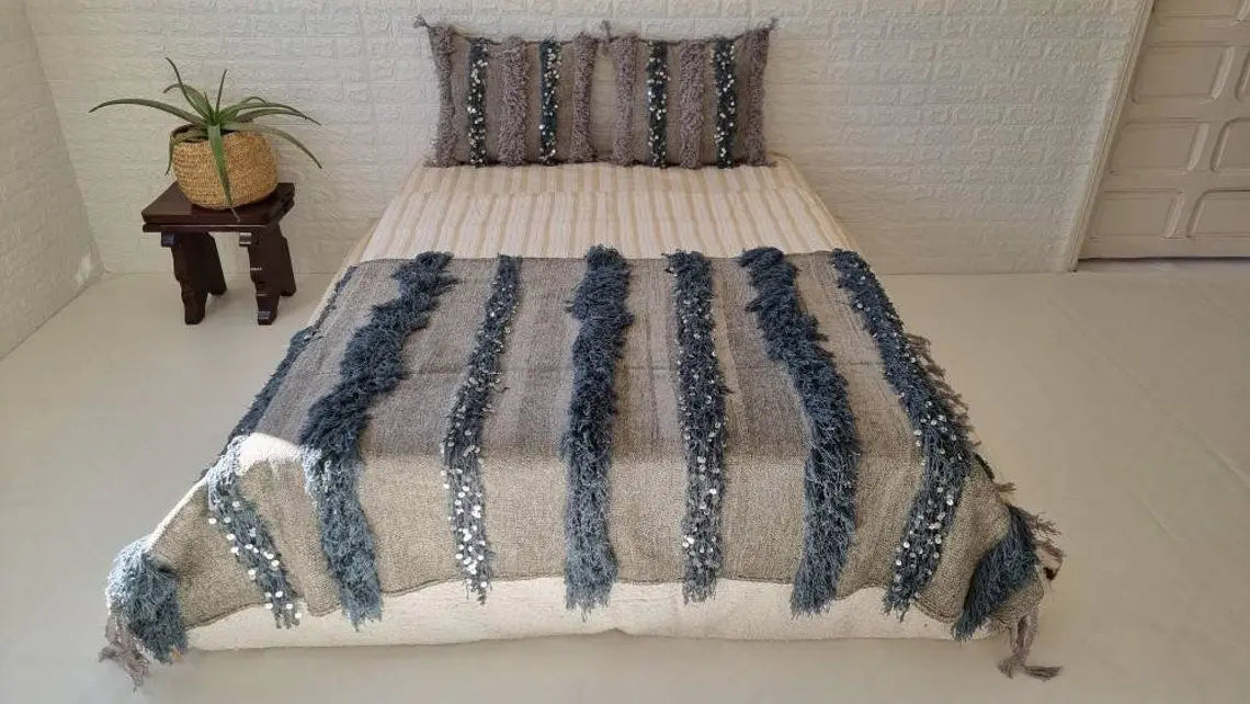 Elegant Moroccan Handira Wedding Blanket - Gray Berber Handwoven Decor for Bedroom MoroccanBazzArts