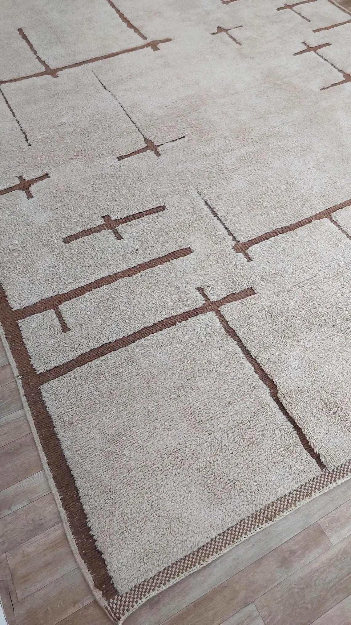 Authentic Moroccan Beni Mrirt Rug: Hand-Knotted Berber Wool Carpet for Boho Home Decor MoroccanBazzArts