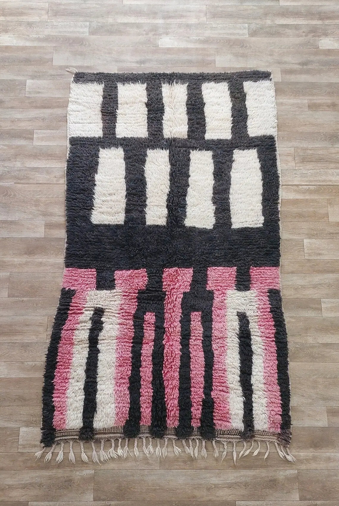 Vintage Boujaad Rug. Handmade Colorful Stripped Wool Rug , Moroccan Rug 4x7 Fts MoroccanBazzArts
