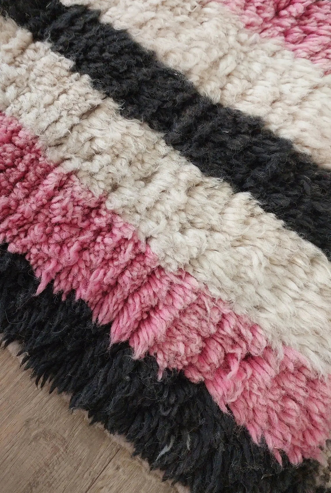 Vintage Boujaad Rug. Handmade Colorful Stripped Wool Rug , Moroccan Rug 4x7 Fts MoroccanBazzArts