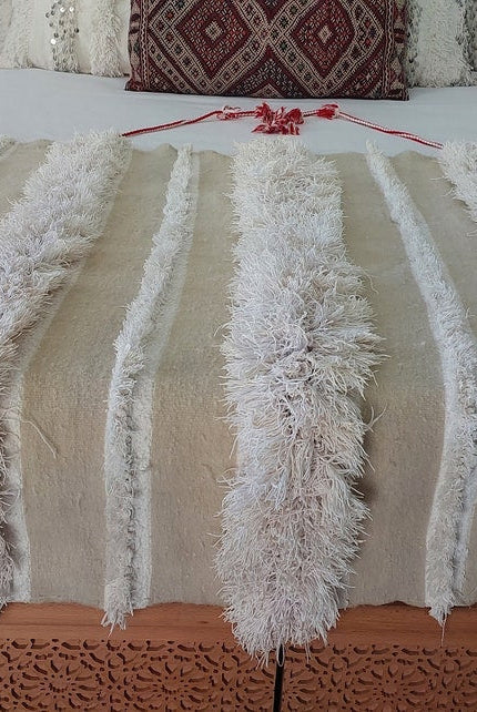 Vintage Moroccan Berber Handira: Handmade Ivory Wool Wedding Blanket - Authentic Tribal Textile MoroccanBazzArts
