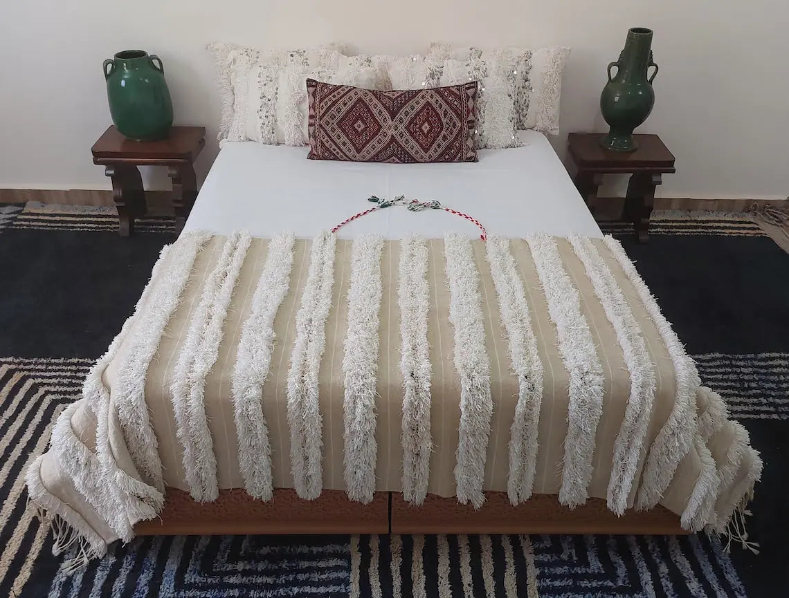 Authentic Moroccan Handira: Artisan-Crafted Wedding Blanket for Bohemian-Inspired Home Decor MoroccanBazzArts