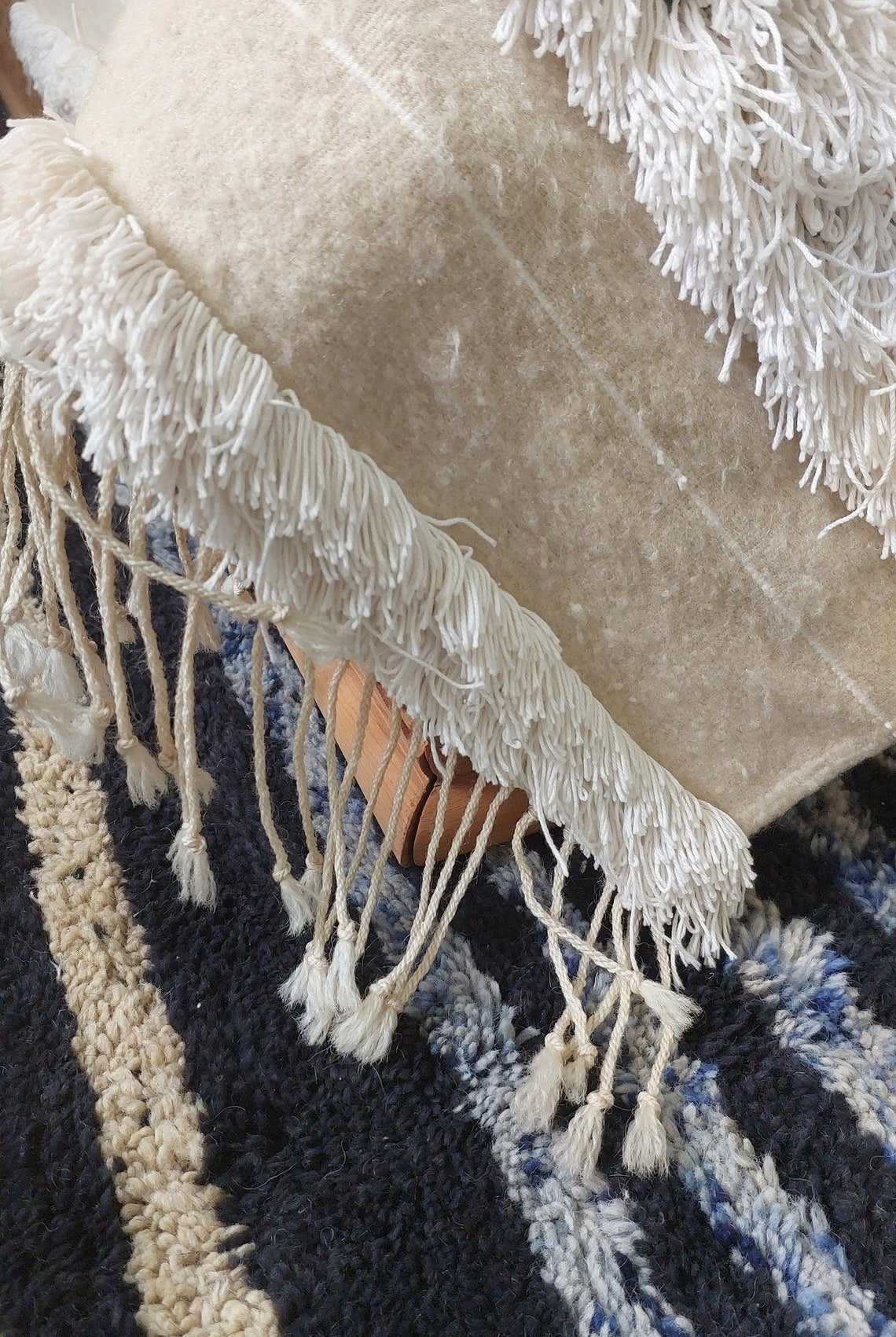 Authentic Moroccan Handira: Artisan-Crafted Wedding Blanket for Bohemian-Inspired Home Decor MoroccanBazzArts