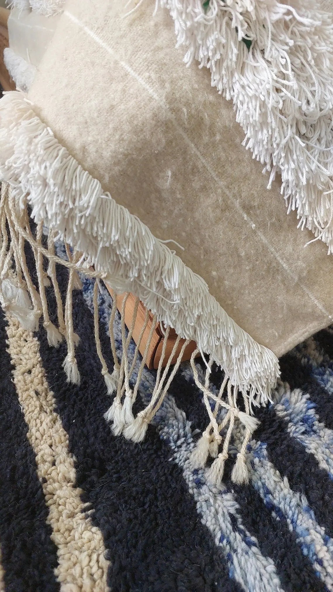 Authentic Moroccan Handira: Artisan-Crafted Wedding Blanket for Bohemian-Inspired Home Decor MoroccanBazzArts