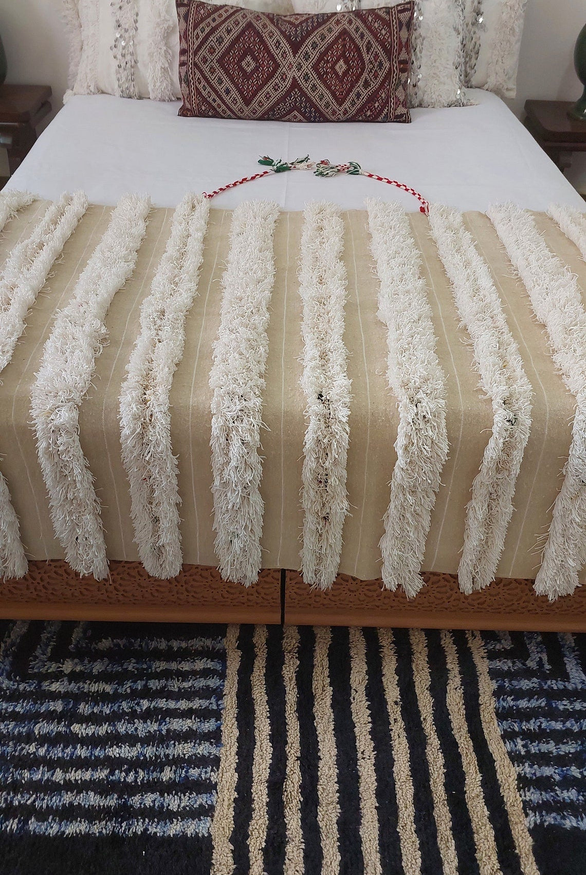 Authentic Moroccan Handira: Artisan-Crafted Wedding Blanket for Bohemian-Inspired Home Decor MoroccanBazzArts