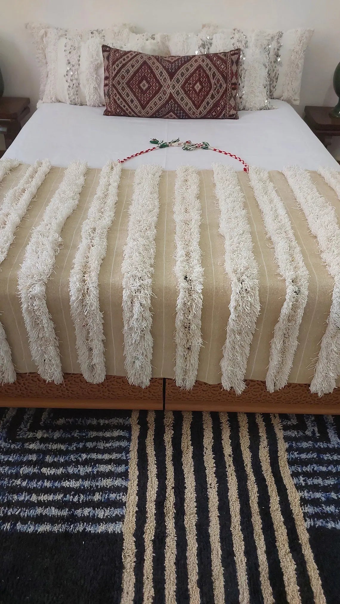 Authentic Moroccan Handira: Artisan-Crafted Wedding Blanket for Bohemian-Inspired Home Decor MoroccanBazzArts