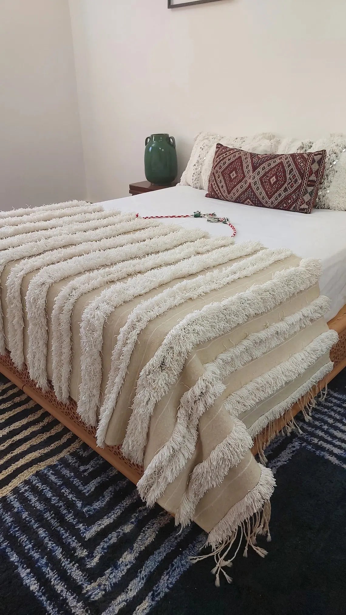 Authentic Moroccan Handira: Artisan-Crafted Wedding Blanket for Bohemian-Inspired Home Decor MoroccanBazzArts