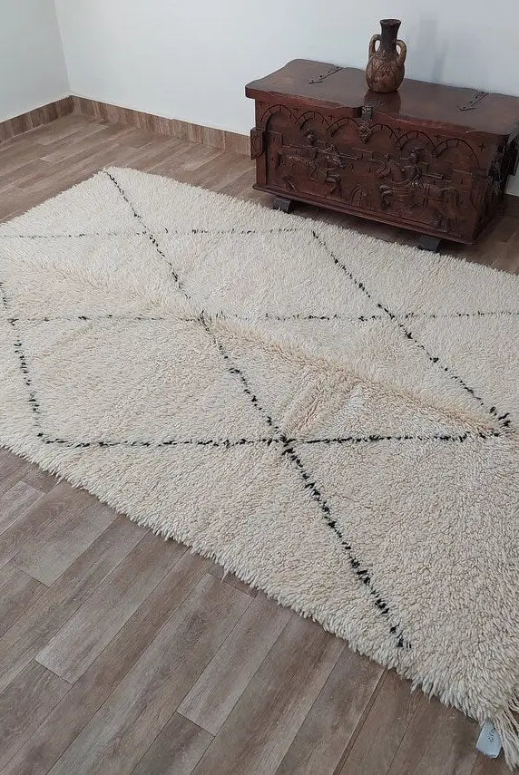 Authentic Moroccan Beni Ourain Rug - Vintage Distressed Design - Soft Wool - 5.6 X 8.2 Ft MoroccanBazzArts