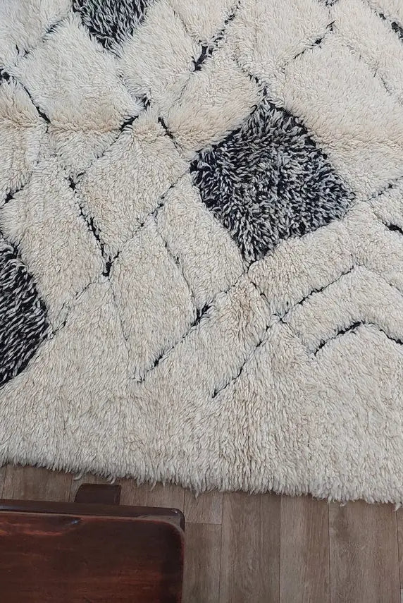 Authentic Moroccan Beni Ourain Handmade Berber Rug - Genuine Lamb Wool Carpet For Living Room (5.6x8.6 Ft) MoroccanBazzArts