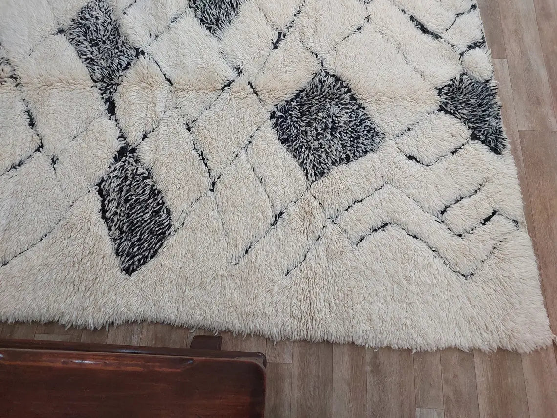 Authentic Moroccan Beni Ourain Handmade Berber Rug - Genuine Lamb Wool Carpet For Living Room (5.6x8.6 Ft) MoroccanBazzArts