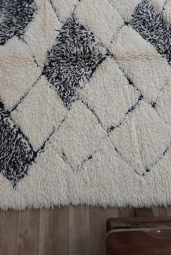Authentic Moroccan Beni Ourain Handmade Berber Rug - Genuine Lamb Wool Carpet For Living Room (5.6x8.6 Ft) MoroccanBazzArts