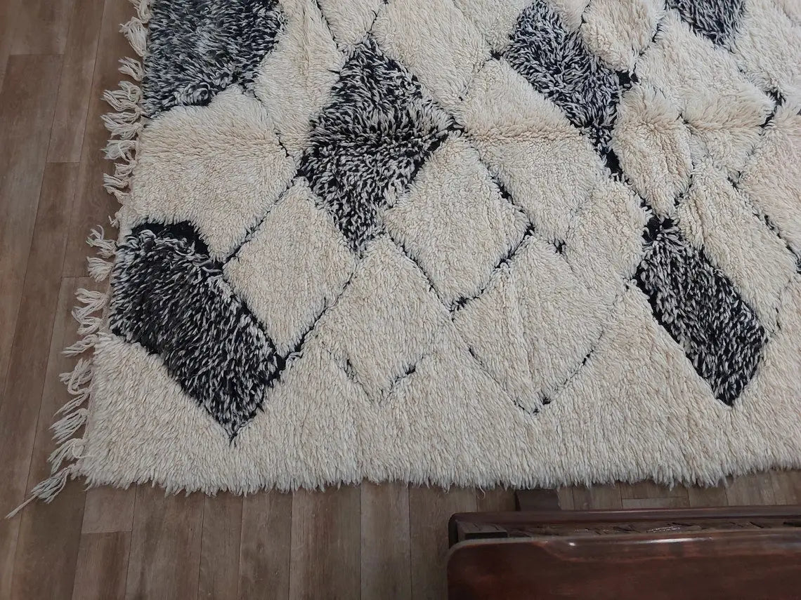 Authentic Moroccan Beni Ourain Handmade Berber Rug - Genuine Lamb Wool Carpet For Living Room (5.6x8.6 Ft) MoroccanBazzArts