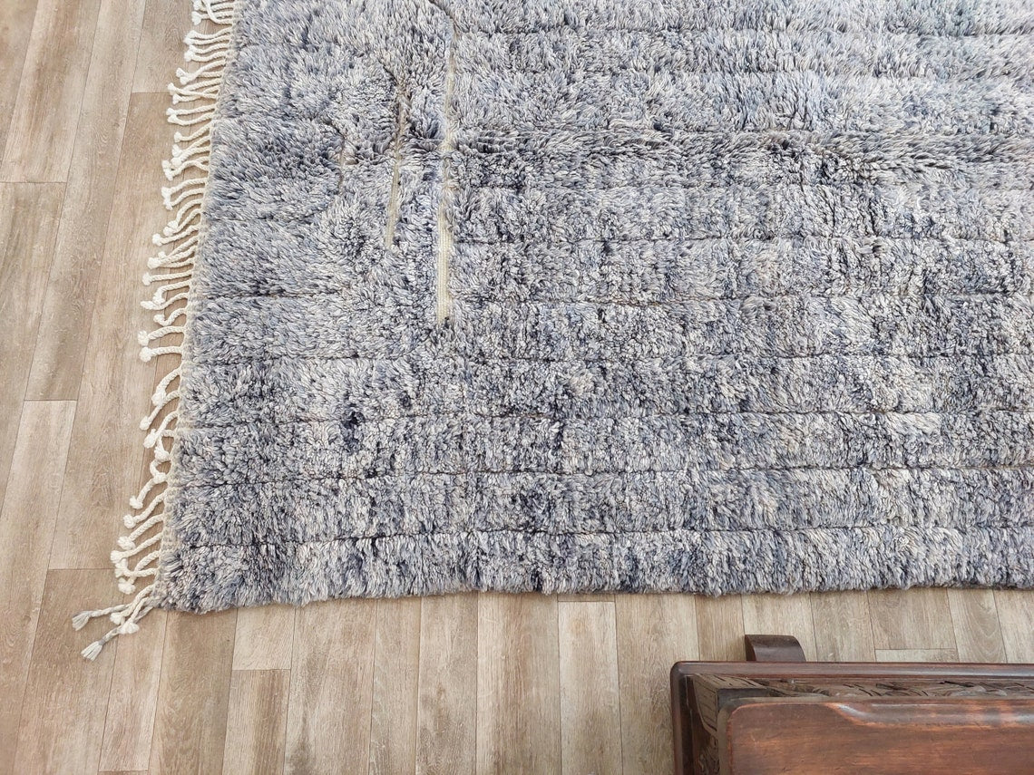 Modern Hand Knotted Beni Mrirt Rug. 100% Organic Wool - 5.9 X 8.7 Ft MoroccanBazzArts