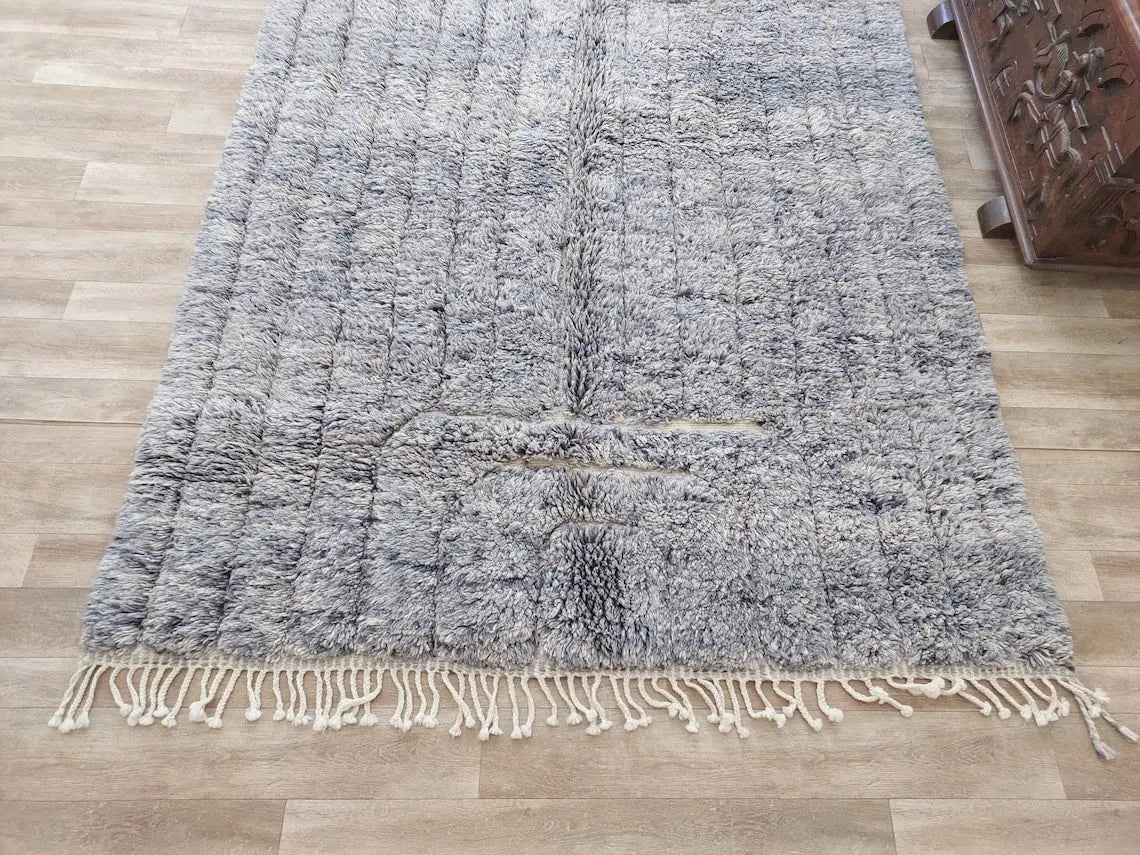 Modern Hand Knotted Beni Mrirt Rug. 100% Organic Wool - 5.9 X 8.7 Ft MoroccanBazzArts