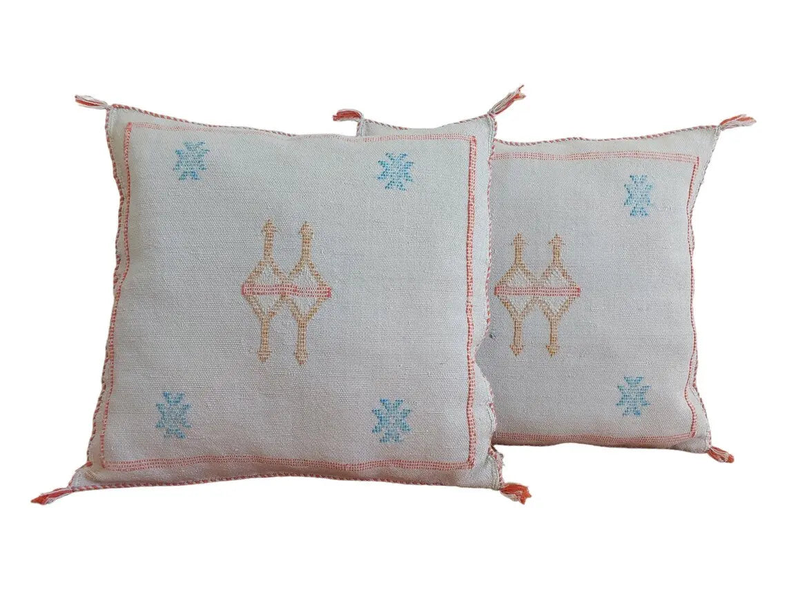 Set Of Two Moroccan Pillows - Faded Purple - Handmade Cactus Silk Pillows Cases - Decorative Berber Pillows. MoroccanBazzArts