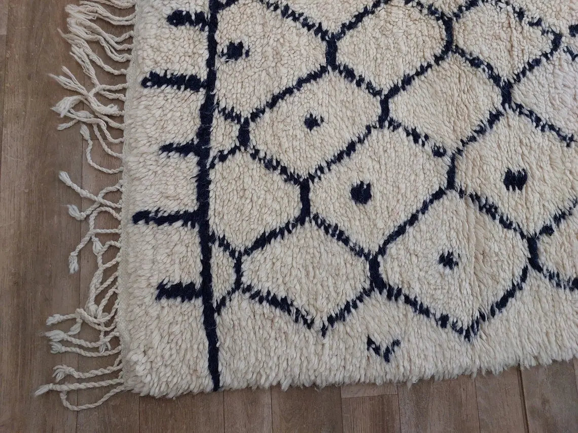 Authentic Moroccan Berber Handmade Wool Rug In Traditional Design MoroccanBazzArts