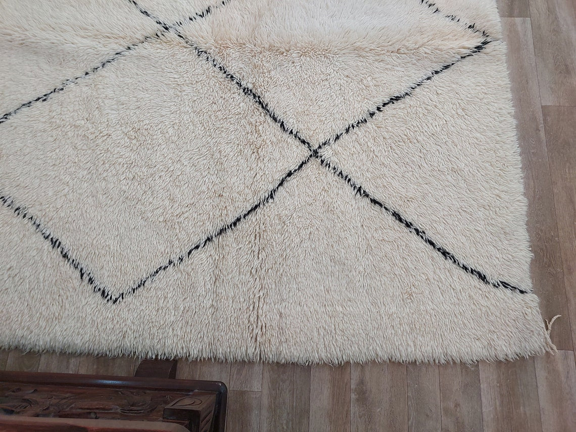 Handmade Beni Ourain Moroccan Wool Rug - Timeless Elegance, Classic Design, Warm Tones (5.10x8.2 Ft) MoroccanBazzArts