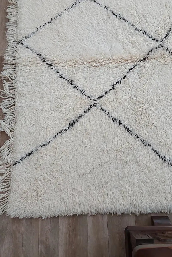Authentic Moroccan Beni Ourain Rug - Vintage Hues, Handwoven Wool, Distinctive Room Decor (5.9 x 7.10 ft) MoroccanBazzArts