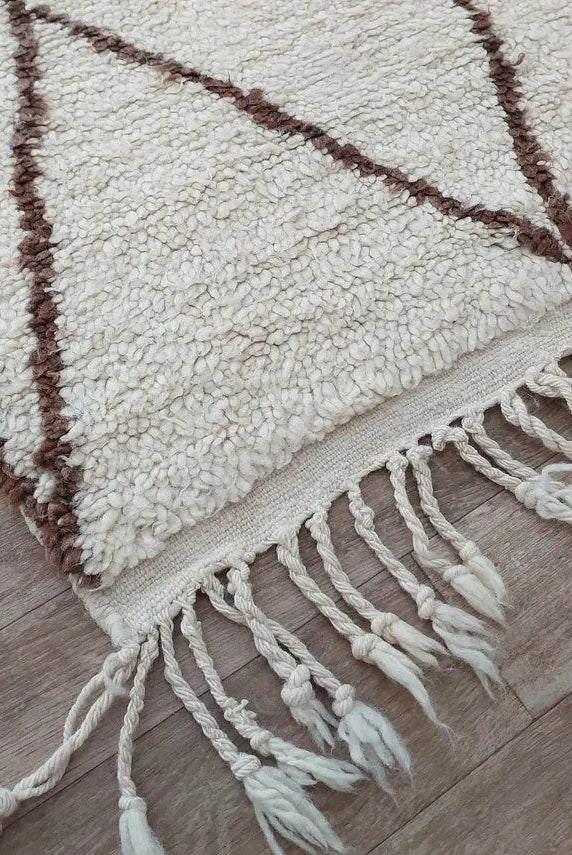 Authentic Beni Ourain Rug: Handwoven Moroccan Vintage-Style White Carpet for Living Room Decor MoroccanBazzArts