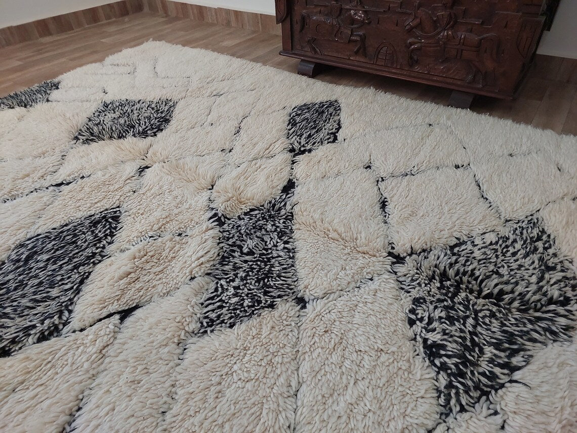 Authentic Moroccan Beni Ourain Handmade Berber Rug - Genuine Lamb Wool Carpet For Living Room (5.6x8.6 Ft) MoroccanBazzArts