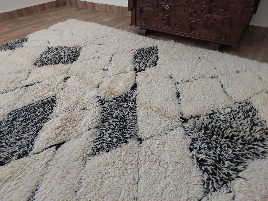 Authentic Moroccan Beni Ourain Handmade Berber Rug - Genuine Lamb Wool Carpet For Living Room (5.6x8.6 Ft) MoroccanBazzArts