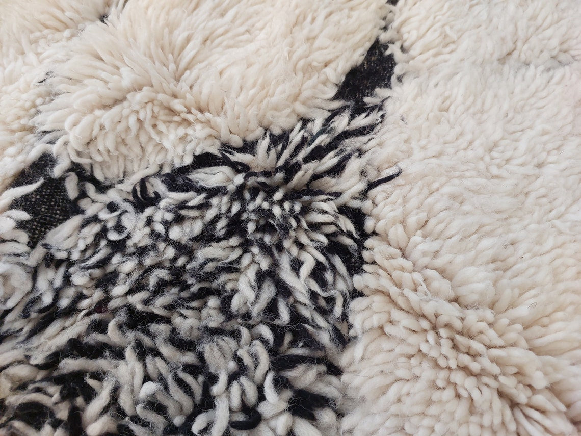 Authentic Moroccan Beni Ourain Handmade Berber Rug - Genuine Lamb Wool Carpet For Living Room (5.6x8.6 Ft) MoroccanBazzArts