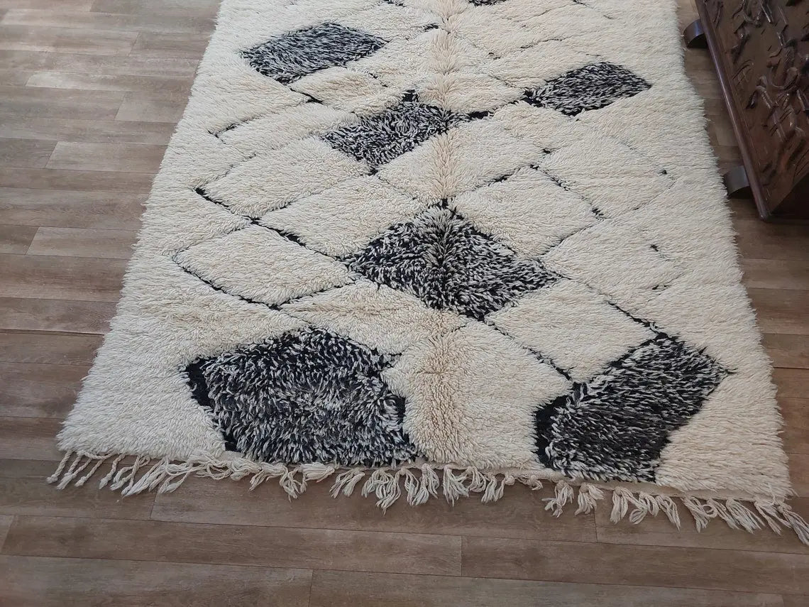 Authentic Moroccan Beni Ourain Handmade Berber Rug - Genuine Lamb Wool Carpet For Living Room (5.6x8.6 Ft) MoroccanBazzArts