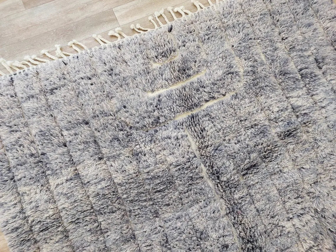 Modern Hand Knotted Beni Mrirt Rug. 100% Organic Wool - 5.9 X 8.7 Ft MoroccanBazzArts