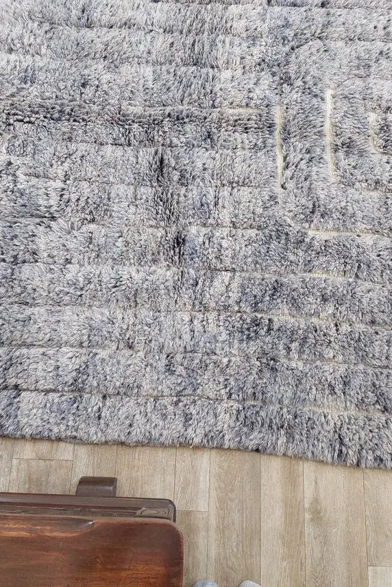 Modern Hand Knotted Beni Mrirt Rug. 100% Organic Wool - 5.9 X 8.7 Ft MoroccanBazzArts