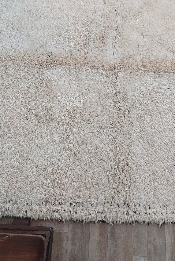 Beni Ourain Rug Genuine Lamb Wool: Vintage Moroccan Berber Carpet, Natural Fiber, Invisible Patterns MoroccanBazzArts