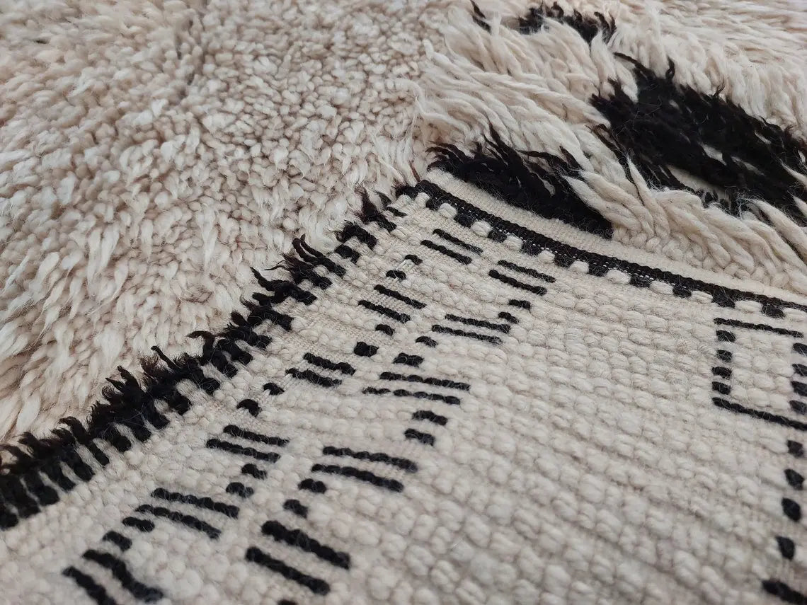 Beni Ourain Rug Genuine Lamb Wool: Vintage Moroccan Berber Carpet, Natural Fiber, Invisible Patterns MoroccanBazzArts