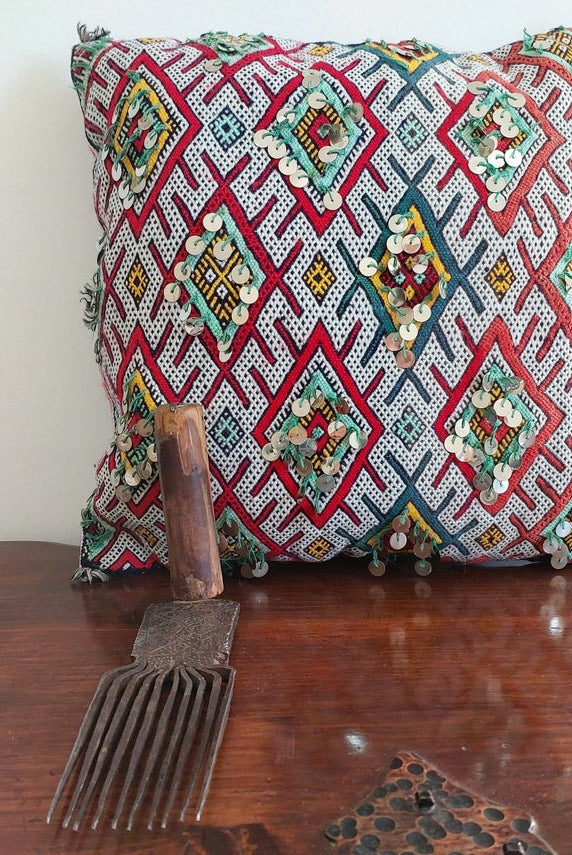 Decorative Vintage Berber Pillow Case - Handmade Tribal Moroccan Pillow Cover - Vintage Pillow. MoroccanBazzArts