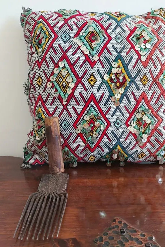 Decorative Vintage Berber Pillow Case - Handmade Tribal Moroccan Pillow Cover - Vintage Pillow. MoroccanBazzArts